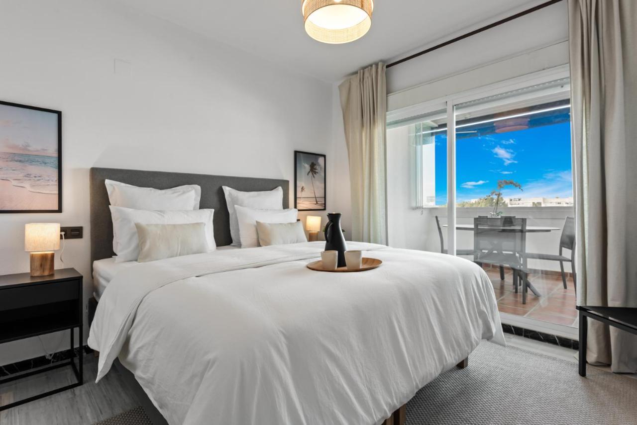 Modern Apartment - 2 Bedrooms, Beachside - Puerto Banus Μαρμπέλλα Εξωτερικό φωτογραφία