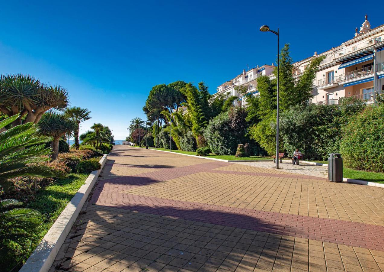 Modern Apartment - 2 Bedrooms, Beachside - Puerto Banus Μαρμπέλλα Εξωτερικό φωτογραφία