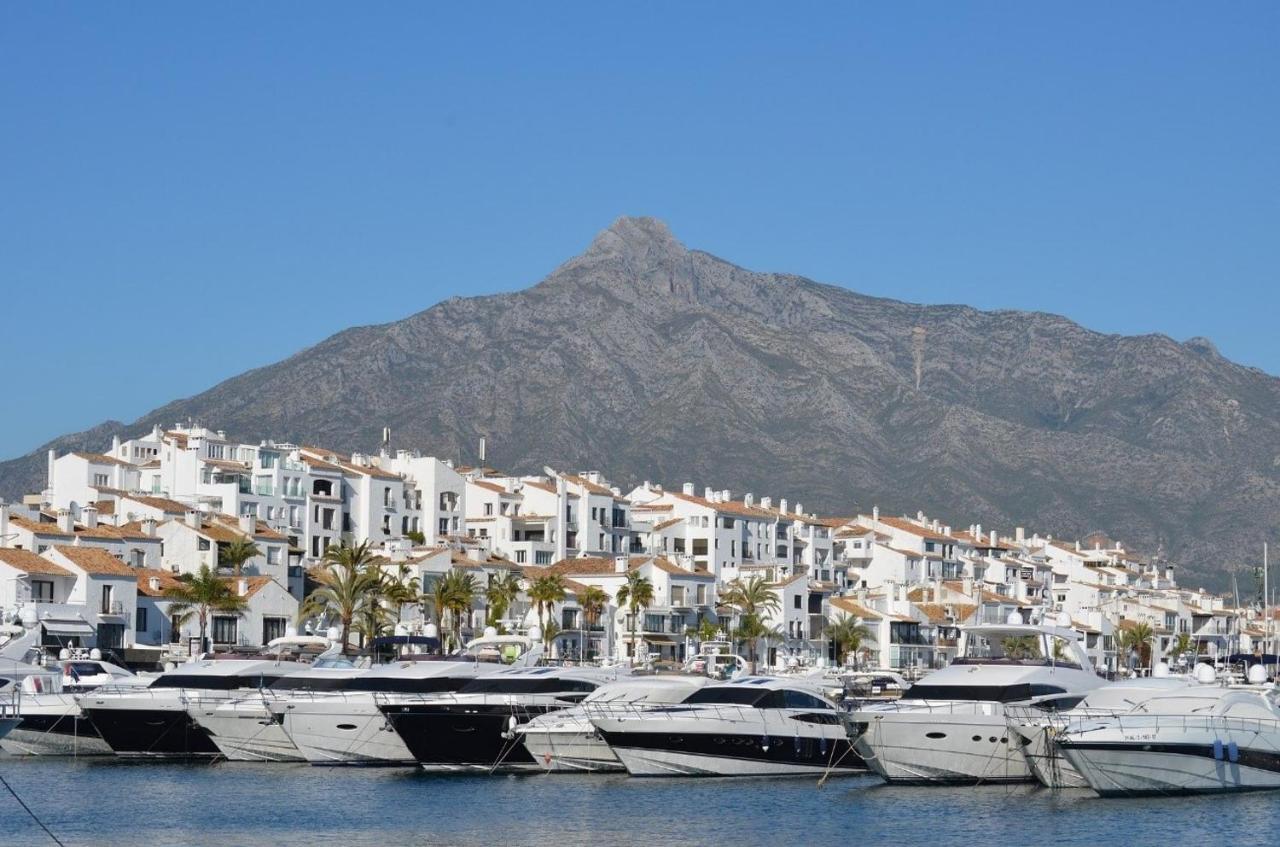 Modern Apartment - 2 Bedrooms, Beachside - Puerto Banus Μαρμπέλλα Εξωτερικό φωτογραφία