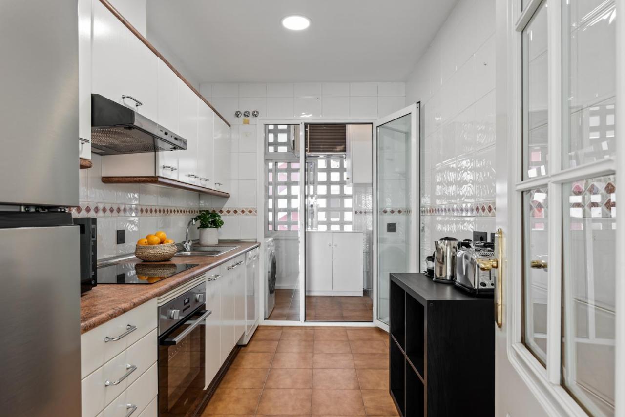 Modern Apartment - 2 Bedrooms, Beachside - Puerto Banus Μαρμπέλλα Εξωτερικό φωτογραφία
