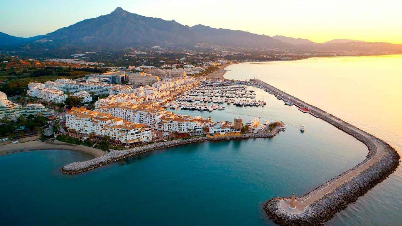 Modern Apartment - 2 Bedrooms, Beachside - Puerto Banus Μαρμπέλλα Εξωτερικό φωτογραφία