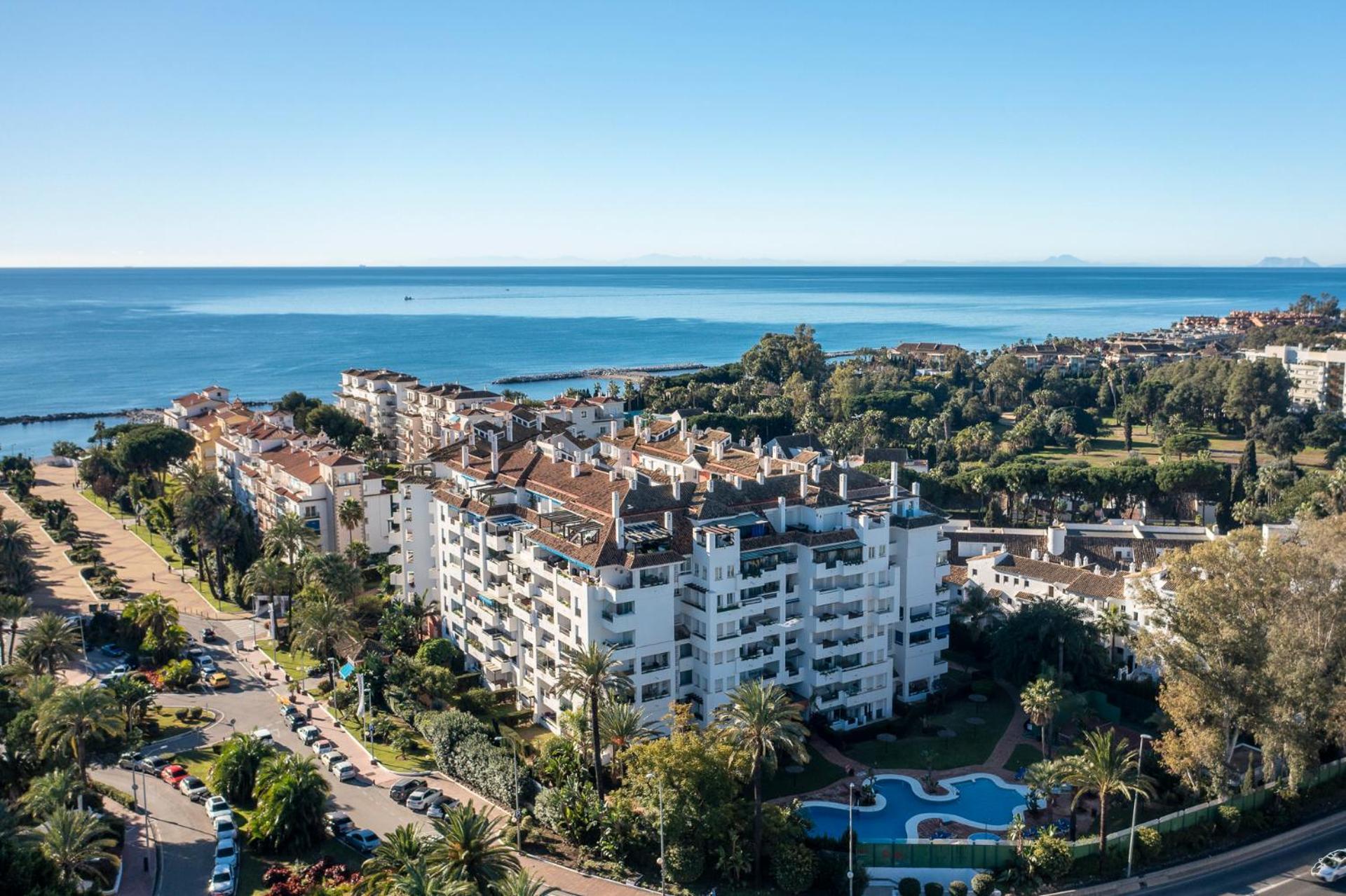 Modern Apartment - 2 Bedrooms, Beachside - Puerto Banus Μαρμπέλλα Εξωτερικό φωτογραφία